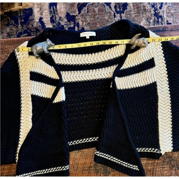 Oxford Circus black knit shawl size small/medium - Picture 7 of 11